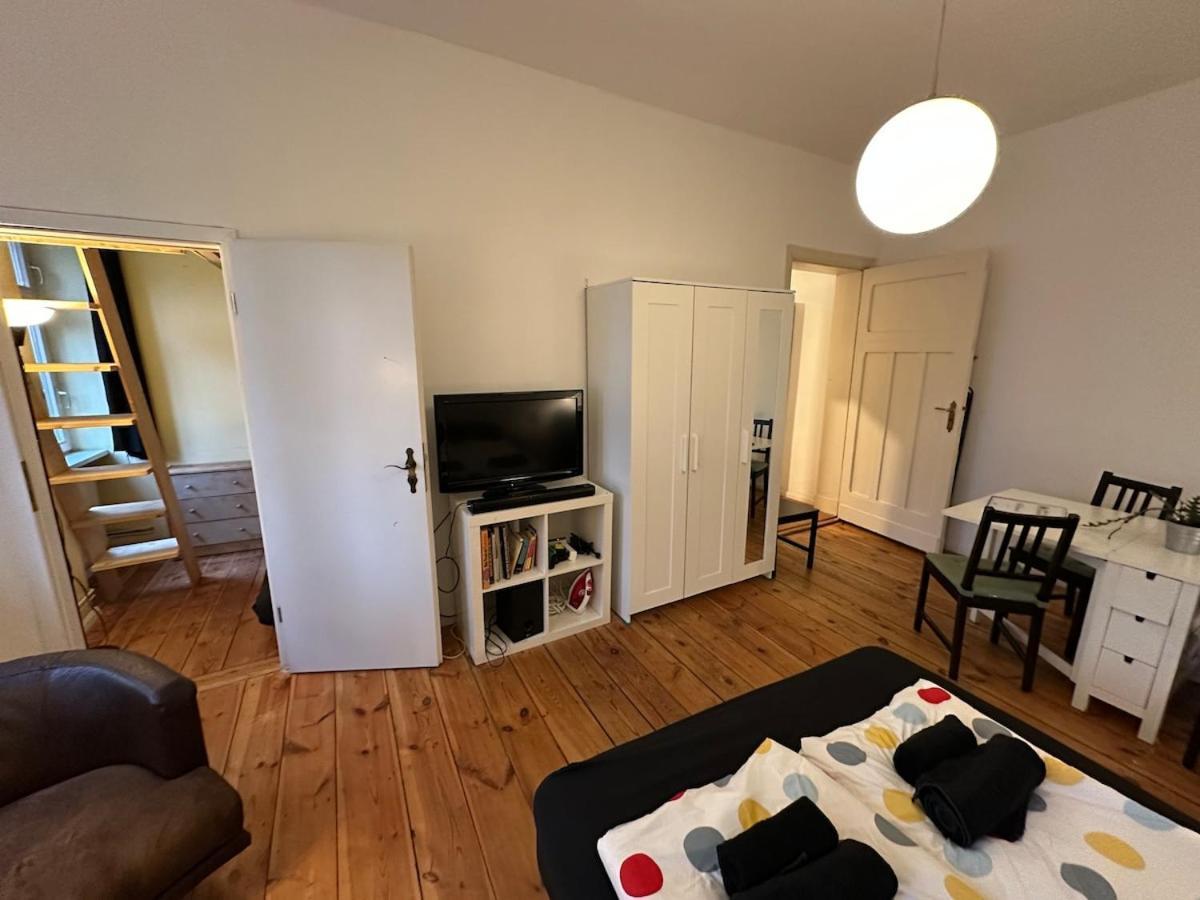 Typical Altbau In The Heart Of Wedding Appartement Berlijn