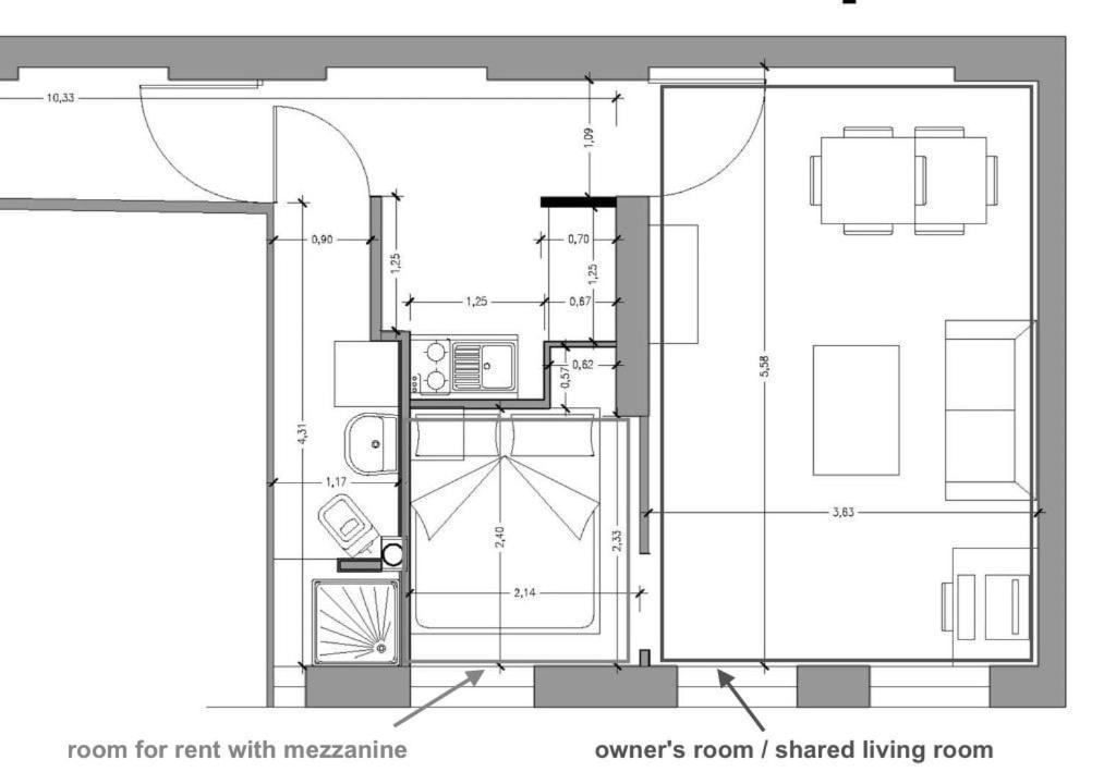 Typical Altbau In The Heart Of Wedding Appartement
